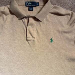 VTG Polo Ralph Lauren Short Sleeve Polo Shirt Tan with Green Pony